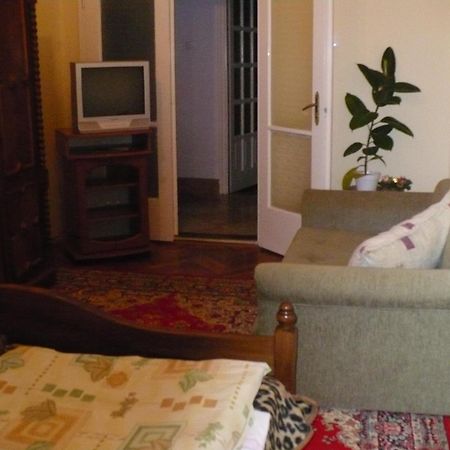 Kitty Apartman Apartment Miskolc Exterior photo